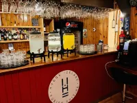 Hellisholar Cottages - bar