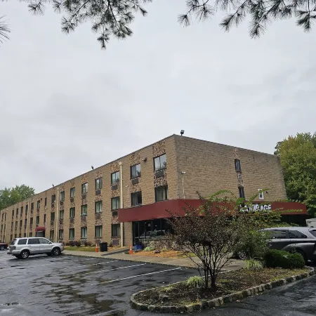 La Mirage Motor Inn