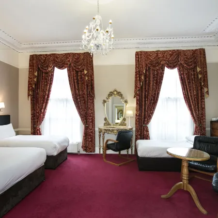 Harcourt Hotel