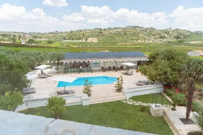 Oikos in Terre di Zaccanello Hotel dekat Natural Reserve Macalube of Aragona