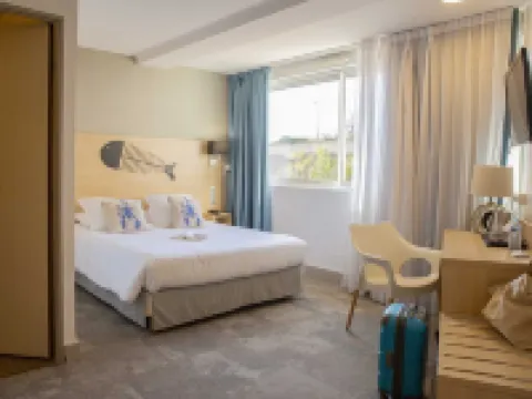 ホテル ポール マリーン - セート エローのホテル