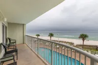 Tradewinds Condos by Hosteeva - Beach