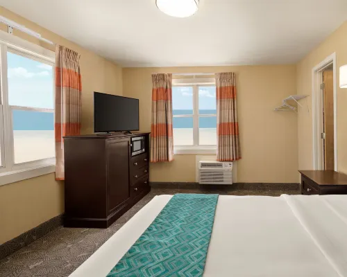 Plim Plaza Hotel Hotels near Boardwalk