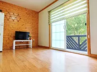 Jirisan Yeonriji Pension Hotels in Hamyang