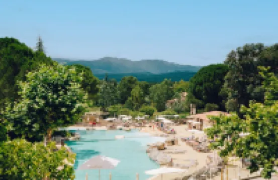 皮埃爾和度假村樂路雷特村