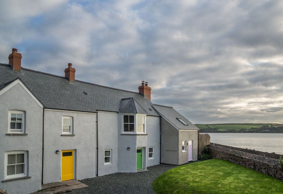 Brook Cottage - 1 Bedroom Cottage - Dale - Housity