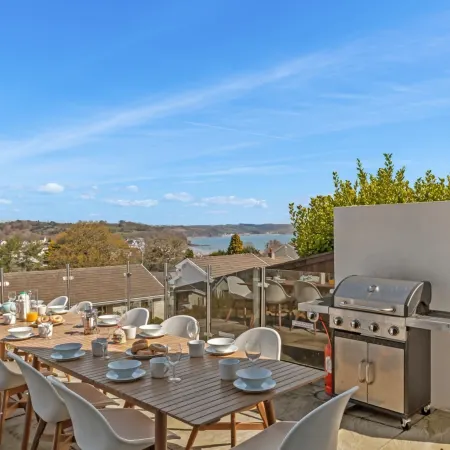 Am Byth - Spectacular Sea Views and Hot Tub