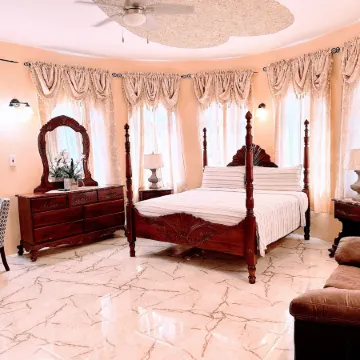 Dela De-Rose Guest House Negril Jamaica