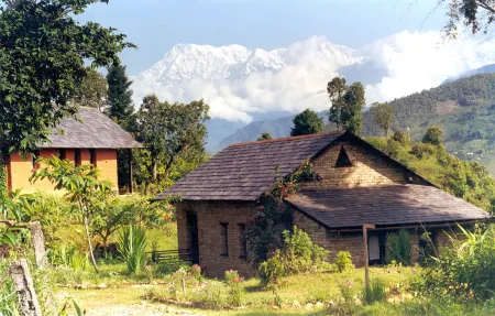 Tiger Mountain Pokhara Lodge Отели в г. Lekhnath