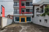 RedDoorz Syariah Near Jamtos Jambi Hotels in Rawa Sari