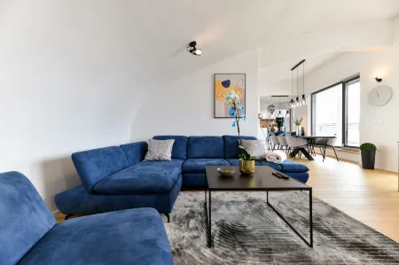 Luxury Penthouse Berin with Rooftop Terrace and Jacuzzi Отели рядом с достопримечательностью «Kolovare Beach»