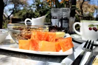 Random Harvest Country Cottages - breakfast