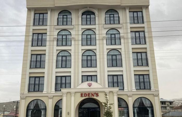 Hotel Eden's