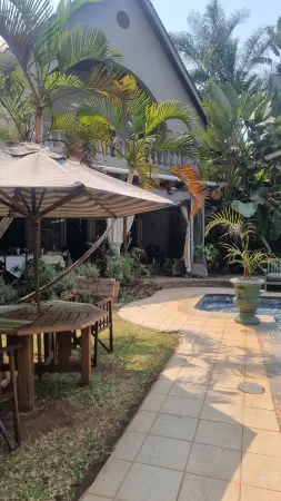 The Gallery Boutique Hotel Отели рядом с достопримечательностью «Roman Catholic Church»