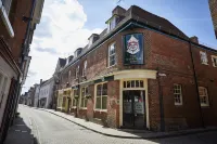 Wykeham Arms Hotels near Winchester Railway Station