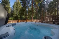 Cozy Pet Friendly Cabin in Lake Tahoe by Sierra Getaways