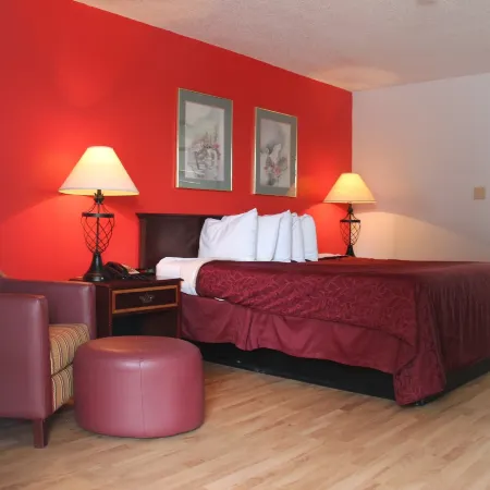Norfolk Country Inn and Suites