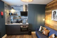 Friar Street Apartment Hotels in Hindlip