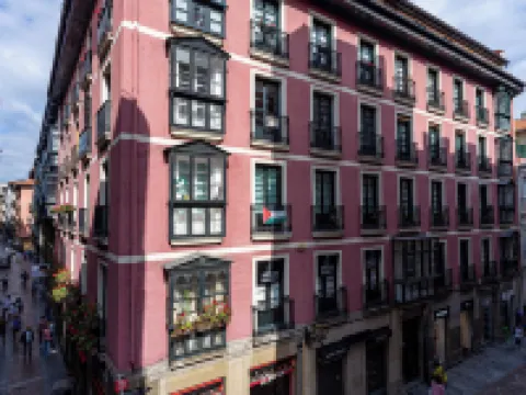 Casual Fuentes Hotels near Bilboko Donejakue Katedrala