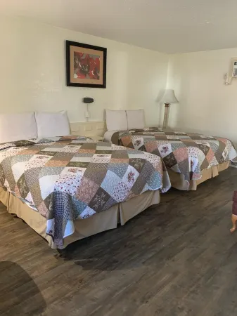 Granby River Inn & Suites