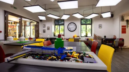 Hotel a Museum of Bricks