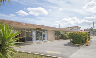 Parkway Inn