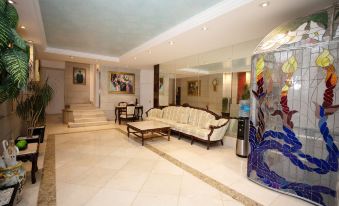 Residence l´ Heritage Hipólito Taine by BlueBay