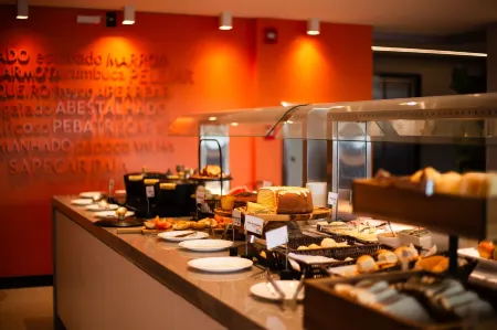 WA Hotel Fortaleza Отели рядом с достопримечательностью «Centro de Eventos do Ceará»