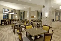 歡朋賓館及套房酒店 - 明尼阿波利斯/市中心 - 早餐