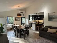 Cozy 4-bedroom cabin in charming Prescott pines, minutes to Goldwater Lake