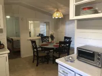 Beaufort -Close to Parris Island and Historic Downtown, New Renovation, Sleeps 8