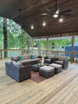 Peaceful Shoal Creek Retreat - Sleeps 14, Lakefront Views!