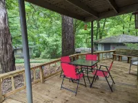 DOUBLE DECKER CONDO! LARGE GROUPS! NEXT TO CAMPUS!