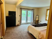 House 20 Minutes from Elk Viewing and 5 Minutes from Local Restaurants!