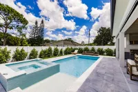 Heated Pool, Outdoor Kitchen and Game Room - Exquisite Luxury Retreat Hotels in North Naples
