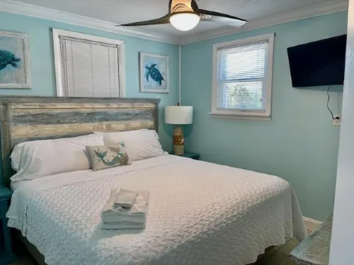 Spectacular Gulf Views and Beach Access - Charming Beachfront Retreat