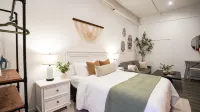 Modern Studio Steps from la Catrina Restaurant - Stylish Escape Hotel a Mount Vernon