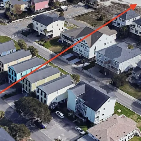 Captain Jack's 3BR/3BA 50 ft From Beach Sleeps 9