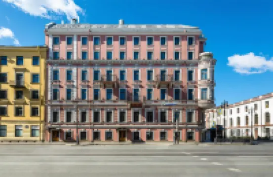 Radisson Sonya Hotel Saint Petersburg Hotel berhampiran Taman Musim Panas