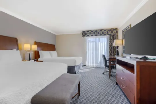 โรงแรมเบสท์เวสเทิร์นพลัส มารีน่าชอร์ส