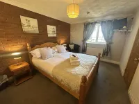 The Crooked Inn Hotels in Saltash