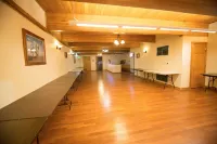 Super 8 by Wyndham Newcastle Hotels in Newcastle