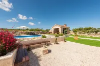 Villa Mareni ZadarVillas - Pools