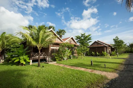 Kampot River Residence