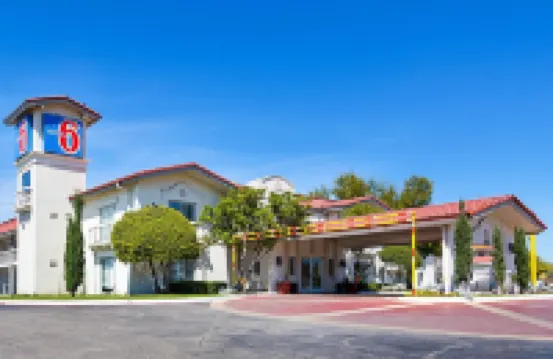 達拉斯市場中心6號汽車旅館 達拉斯酒店