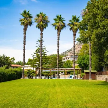 Residenza Giancesare Family Apartments