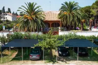 Hotel Cerrano - parcheggio