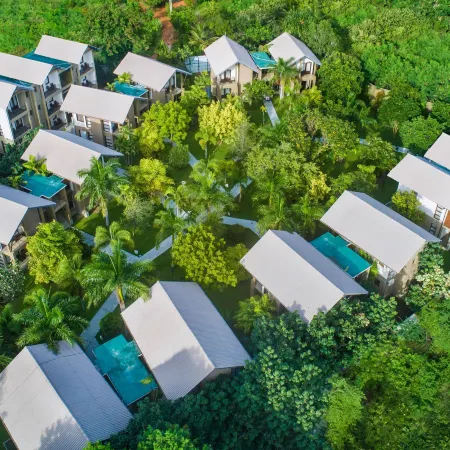 Chaarya Resort & Spa Отели рядом с достопримечательностью «Yala Tamarind Safari Jeep Service»