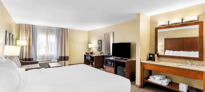 Comfort Inn Near University of Wyoming Hotels in Laramie