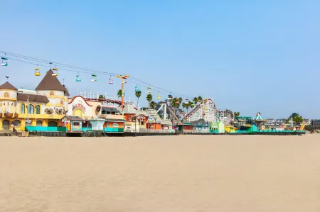 Torch Lite Inn at the Beach Boardwalk